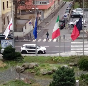 Attentato a Londra, bandiere a mezz'asta anche in Valle d'Aosta