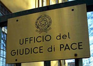 Aosta, scaduto il contratto del giudice di pace: rinviate tutte le udienze