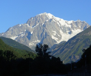 Monte Bianco, morta esperta alpinista