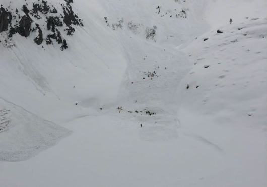 Valanga Pila, 20 scialpinisti in zona al momento del distacco