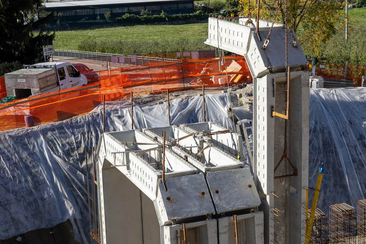 Iniziata la posa del nuovo ponte ferroviario a Saint-Christophe
