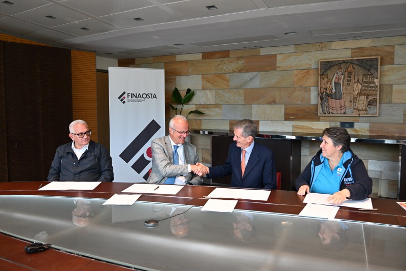 Finaosta firma accordo con Avis e Fidas per promuovere la donazione del sangue