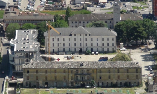 Ex caserma Testafochi e cantiere del campus universitario