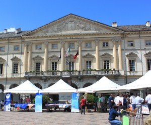 Aosta, il M5s propone l'introduzione del baratto amministrativo per cittadini e imprese