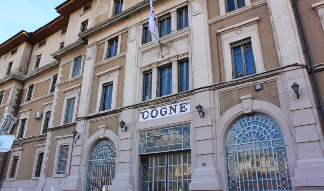 Palazzo direzione Cogne