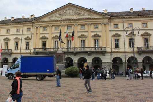 piazza-chanoux