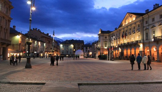 Piazza Chanoux