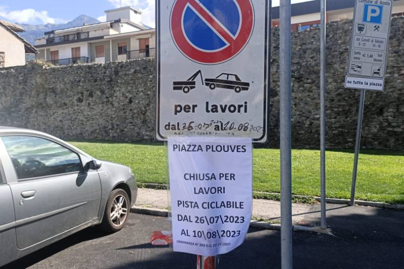 Piazza Plouve