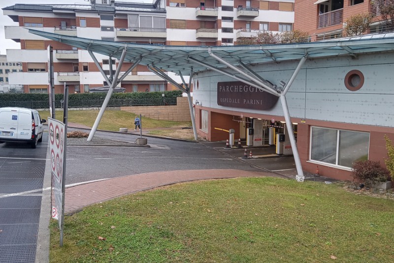 Parcheggio Parini