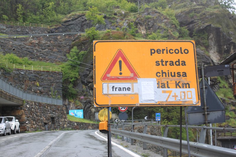 Chiusa per caduta massi la strada regionale della Valgrisenche