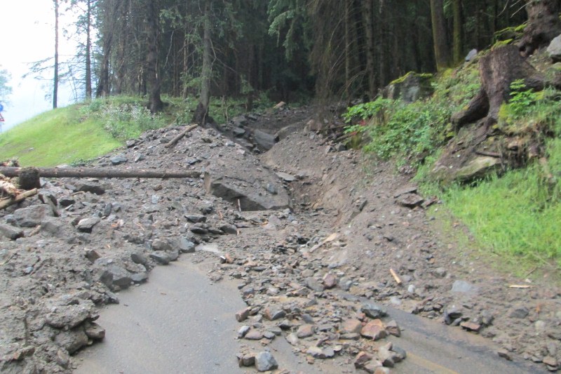 La SR47 per Cogne chiusa per frane: disposte finestre di passaggio