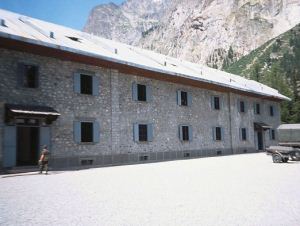 caserma-fiordiroccia