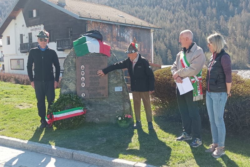 Cerimonia del 25 Aprile a Chamois