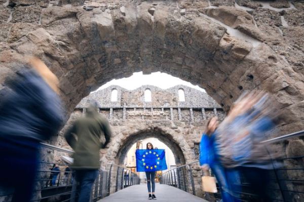 Simone Fortuna vince il contest fotografico sull'Unione Europea