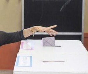 Comuni, depositata in Consiglio Valle una proposta di legge bipartisan