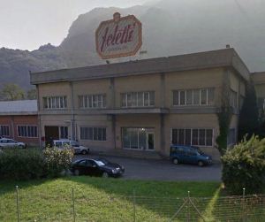 feletti1