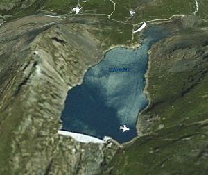 Google "fotografa" un aereo nel lago Gabiet
