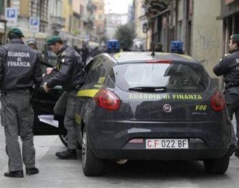 Merce cinese col marchio "Made in Italy" sequestrata al Monte Bianco