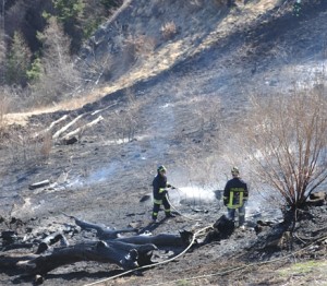 Incendio boschivo a Fontainemore, interviene l'elicottero