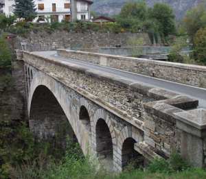 Ponte di Introd