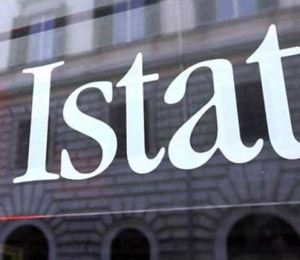 Export, dati Istat: +2,2% e import +1,7%, surplus di 4,2 mld