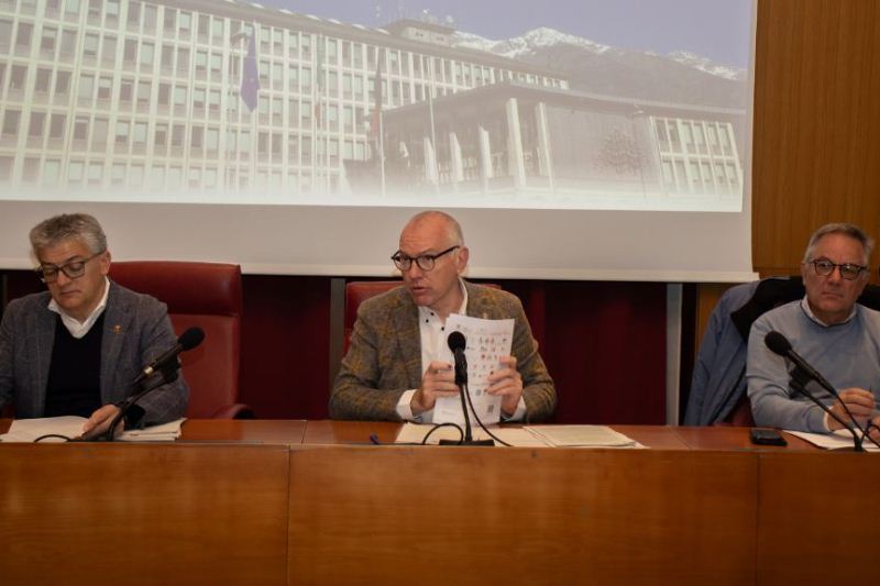 Una conferenza stampa della Giunta regionale