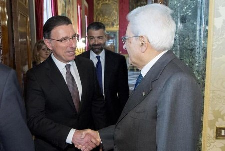 Albert Lanièce con Sergio Mattarella