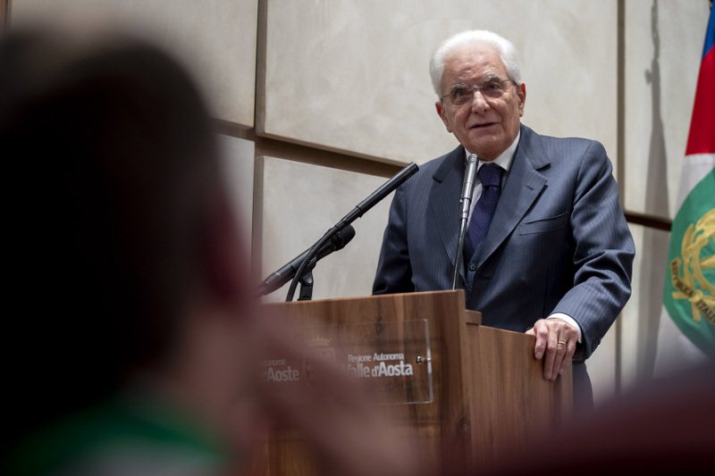 Il presidente Mattarella ad Aosta (foto Quirinale)