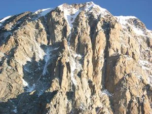 Un terzo degli alpinisti che scala il Monte Bianco abusa di farmaci