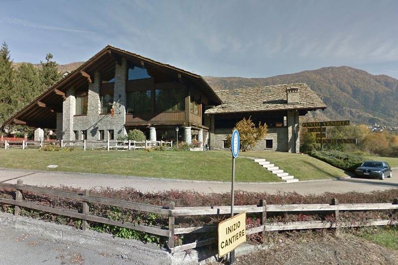 Cave Mont Blanc