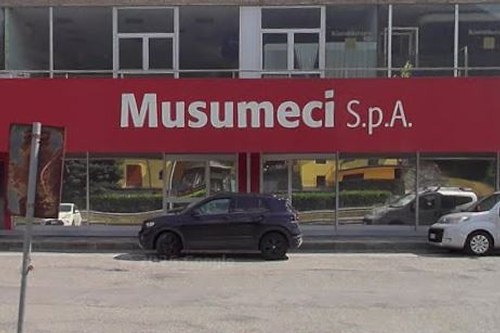 Allarme sindacati su Musumeci dopo l'avvio del licenziamento collettivo