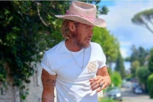 'Schiaffi alla compagna', arrestato il modello Daniel Nilsson