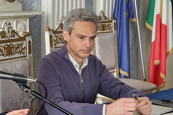 Il sindaco di Aosta Gianni Nuti