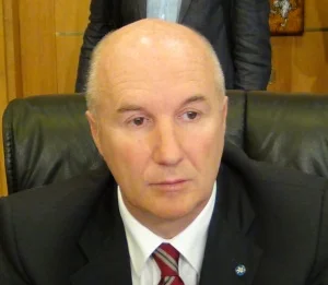 Rollandin sfiduciato dal Consiglio Valle: Marquis nuovo presidente della Giunta