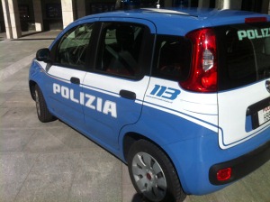 Controlli straordinari della Questura al mercato e nei locali di Aosta