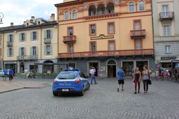 Ancora controlli della polizia di Aosta nella zona della Plaine