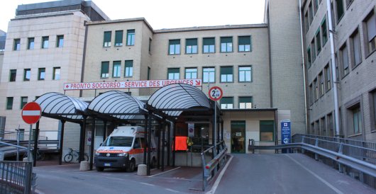 Cellulare di un paziente prende fuoco al pronto soccorso di Aosta