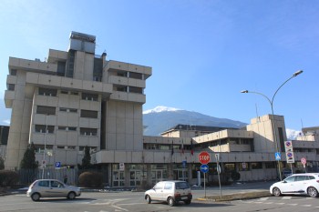 Questore dispone chiusura temporanea di un bar di Aosta