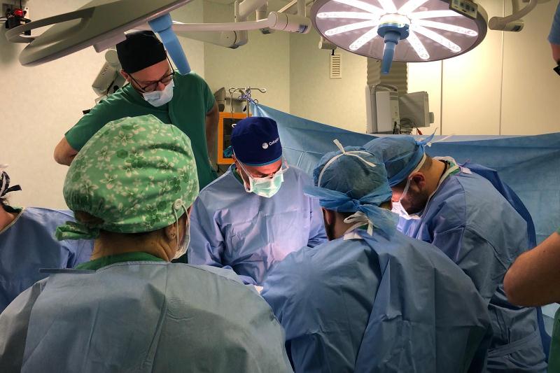 Operazione chirurgica all'ospedale Parini