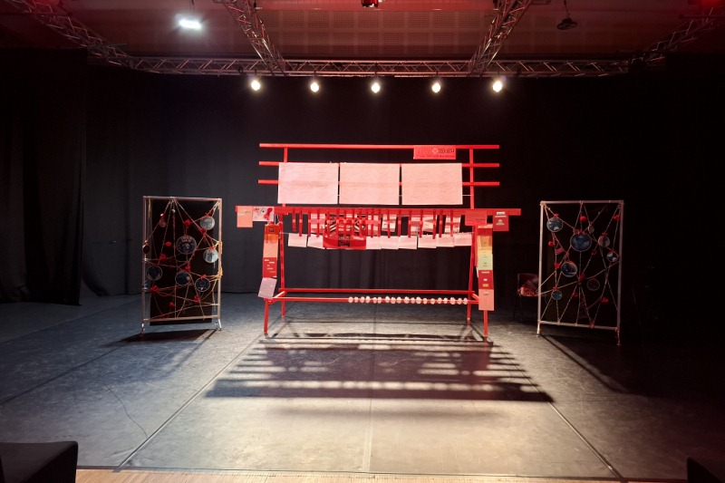 Panchina rossa di Plus