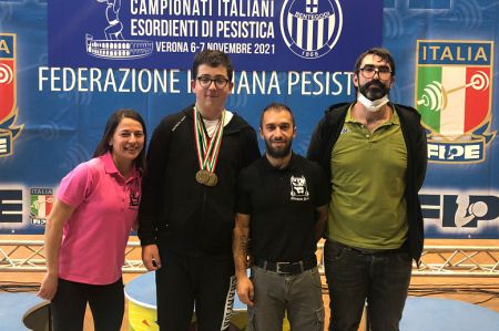 Comé bronzo agli Italiani Under 15 di Pesistica olimpica