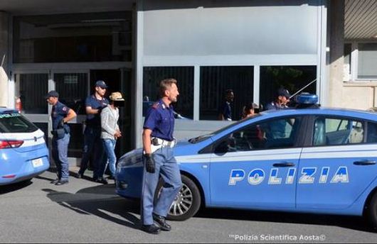Tre giovani rumeni arrestati per furto in una gioielleria di Aosta