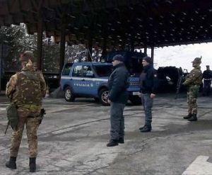 Controlli al traforo del Monte Bianco: in manette due albanesi