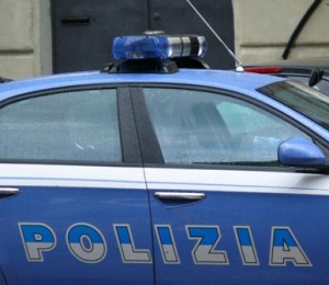 Litiga col marito e si incammina di autostrada: 37enne muore investita