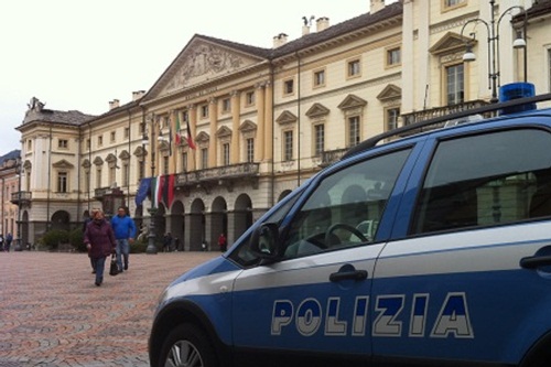 Pattugliamenti della Polizia ad Aosta, controllati più di cento veicoli