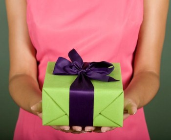 Natale, Centro Studi Confcooperative: 18 milioni di italiani pronti a riciclare i regali