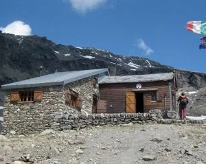 Elitrasporto per raggiungere il rifugio: torna il sereno tra Cai e Comune di Ollomont