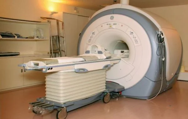 Apparecchiature obsolete in ospedale, Usl: al Parini 3 su 12 hanno più di dieci anni