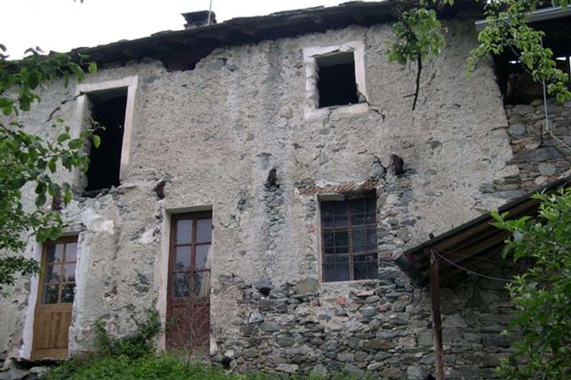 Le ex scuole di Moron