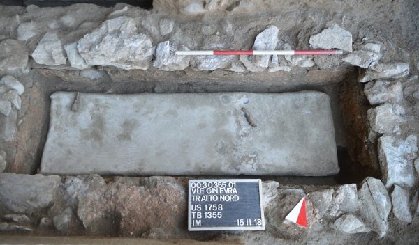 sarcofago piombo